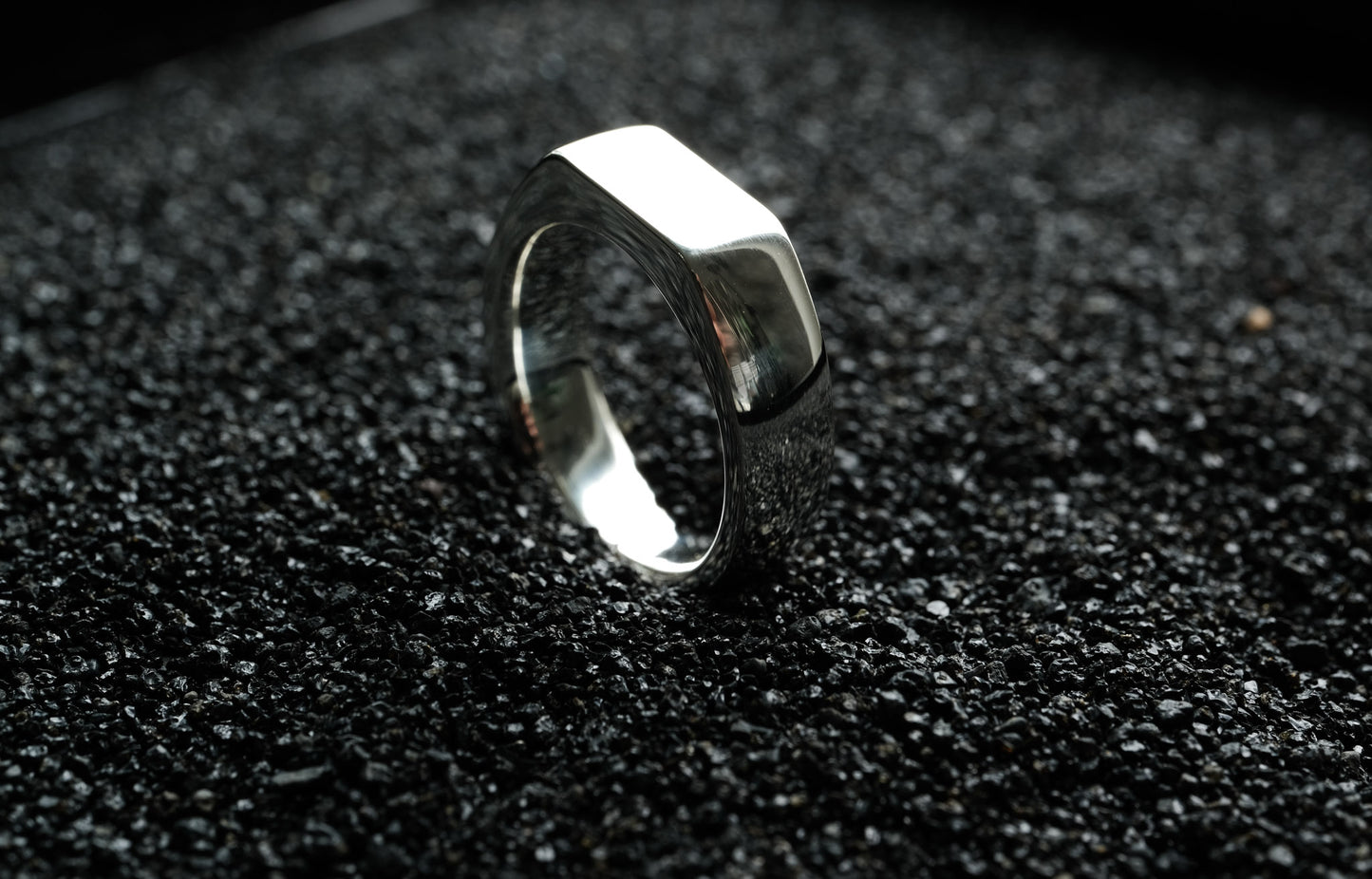 Minimalist Signet Ring in 925 Sterling Silver with Polished Finish