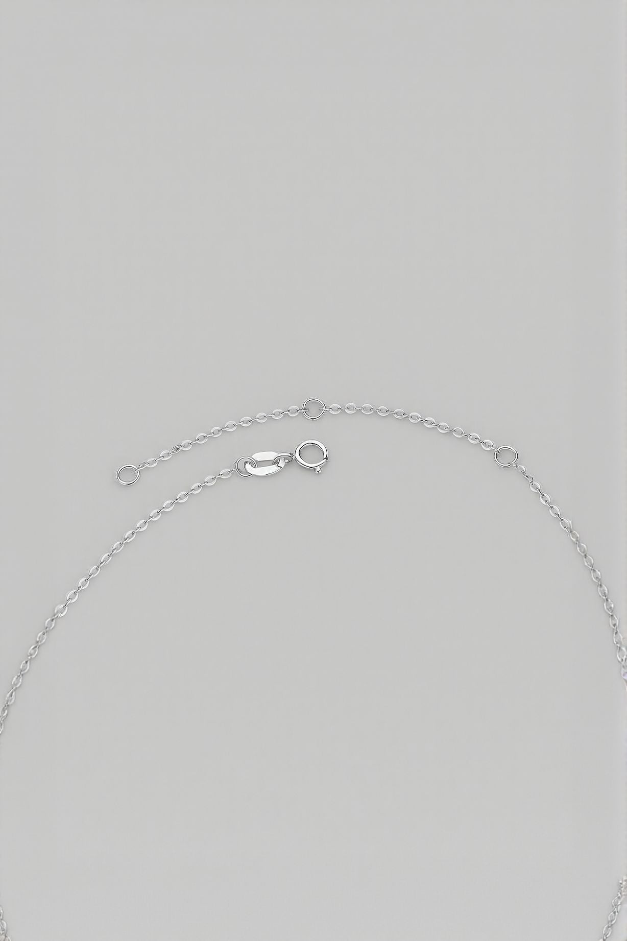 18K White Gold Circle Pendant Necklace with Lab Grown Diamonds
