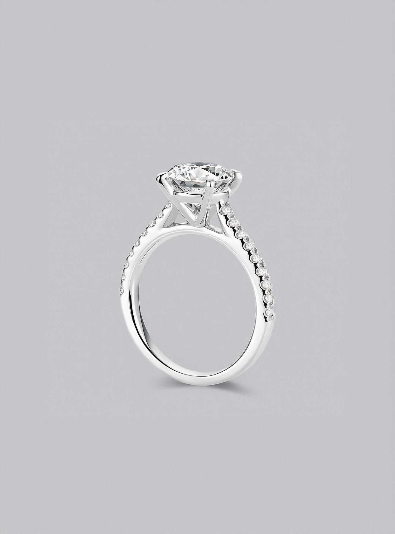 18k White Gold Pavé Engagement Ring with Round Brilliant Lab Grown Diamond