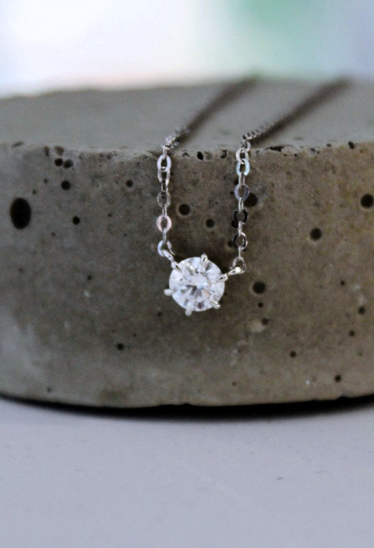 Solitaire-Diamant-Halskette